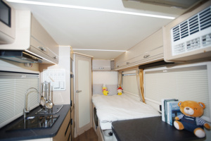 Caméra de recul solaire à livraison rapide, climatiseur, système de surveillance de sécurité à quatre voies pour <span class=keywords><strong>camping</strong></span>-<span class=keywords><strong>car</strong></span> et caravane en location en Russie - Product Image 3