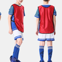 Vente directe d'usine gilet d'entraînement de football personnalisé et bavoirs en maille gilet de football pas cher vêtements de sport d'équipe maillot de football