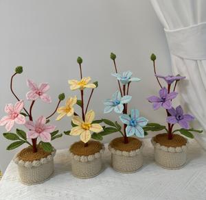 Orquídea de Tres Flores de Algodón Hecha a Mano de Primera Calidad, Estilo Romántico y Soñador, Adorno <span class=keywords><strong>en</strong></span> Maceta para el Hogar, Graduación, Día de la Madre - Product Image 1