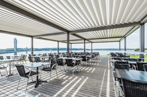 Pérgola Bioclimática Motorizada de Aluminio RKOVE RK-S3, Techo de Láminas Ajustables Impermeable, Gazebo para Jardín y Patio Exterior, Tamaño Personalizado - Product Image 2