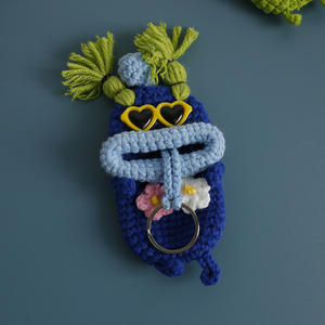 Porte-clés super mignon en forme de bouche de saucisse, tissé à la main, en <span class=keywords><strong>laine</strong></span> crochetée, avec housse de clé rétractable, sac miniature artisanal à grande bouche - Product Image 5