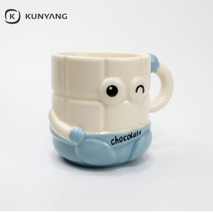 Mug en céramique avec visage amusant en relief, résistant aux hautes températures, design de dessin animé, mug cadeau créatif, tasse en céramique - Product Image 2