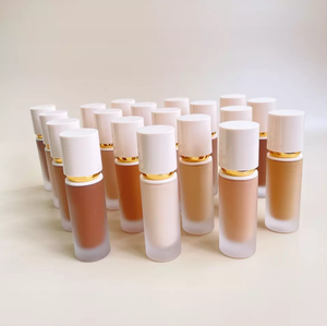 Vente <span class=keywords><strong>en</strong></span> <span class=keywords><strong>gros</strong></span> Fond <span class=keywords><strong>de</strong></span> teint <span class=keywords><strong>marque</strong></span> Ecran solaire Waterproof Liquid Female Pressed Foundation <span class=keywords><strong>Maquillage</strong></span> pour le visage - Product Image 3