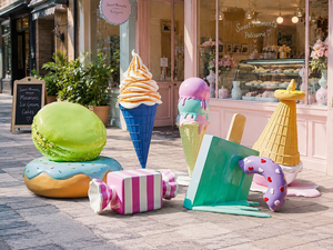Statua in resina per esterni, sculture in resina, insegna per negozio di <span class=keywords><strong>caramelle</strong></span> e gelato con ghiacciolo e cono waffle giganti - Product Image 1