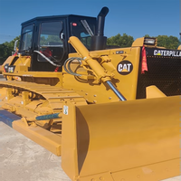 Bulldozers d'occasion CAT D6G2 à chenilles, directement de l'usine, faible nombre d'heures, bon état, à vendre
