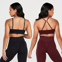 Ensemble de sport sans couture pour femmes : soutien-gorge sexy à bretelles, leggings taille haute froncés pour un effet push-up, et shorts de yoga – Vente en gros