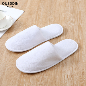 Chaussons de <span class=keywords><strong>spa</strong></span> en molleton de corail jetables de luxe personnalisés avec logo personnalisé Équipements de voyage pour les clients de l'hôtel et du <span class=keywords><strong>spa</strong></span> - Product Image 1