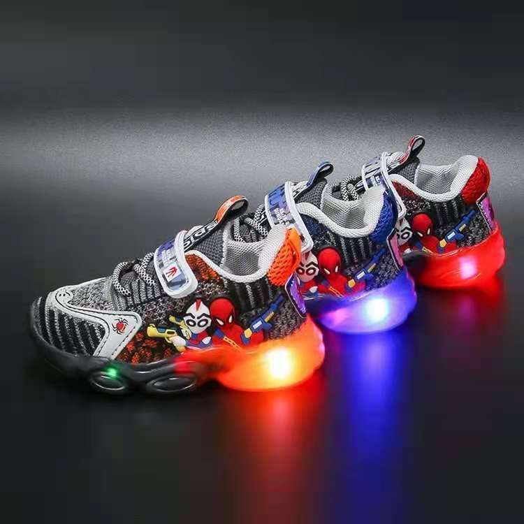 Лидер продаж, Дизайнерские повседневные беговые кроссовки «Человек-паук» со светодиодной подсветкой, детская спортивная обувь для мальчиков
