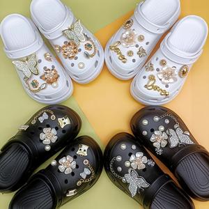 Venta por Juego de Dijes para Zapatos para Mujeres y Niñas, Joyería de Diseño Brillante, Cadena de Metal con Diamantes de Mariposa, Dijes para Zapatos, Decoraciones para Zapatos - Product Image 1