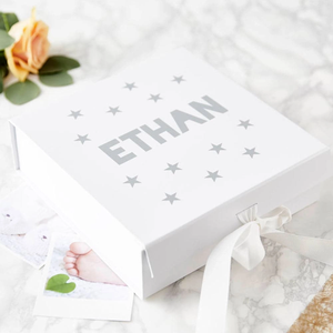 Cajas de regalo rígidas plegables magnéticas de cartón con logotipo personalizado de lujo para perfumes y ropa - Product Image 1