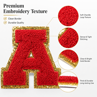 Parches de letras de chenilla rojos A-Z listos para enviar, insignias alfabéticas al por mayor en stock, apliques de purpurina termoadhesivos para chaquetas universitarias