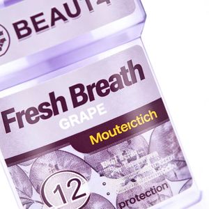 Enjuague Bucal Antiséptico SanSeng Grapes, Tamaño Viaje, con Vitaminas E y C, Diseño Portátil para la Higiene Bucal Diaria, Aliento Fresco Duradero - Product Image 4