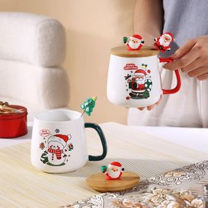 Taza de Cerámica Navideña FX con Tapa de Madera y Cuchara, Taza de Café con Diseño de Santa Claus, Empaque de Caja de Regalo de Lujo para Regalo de Navidad - Product Image 6