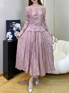 Conjunto Plisado Miyake Casual de Verano 2026, Nuevo, Color Caqui, Top con Estampado Floral 3D, Falda Plisada, Dos Piezas, Venta al Por Mayor - Product Image 2