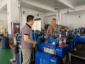 工厂直销低价T50聚氨酯喷涂机用于地板保温 - Product Image 6