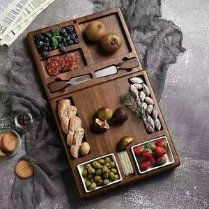 Juego de tabla de quesos de madera de acacia con cuchillo, tenedor y plato para servir frutas y quesos - Product Image 1