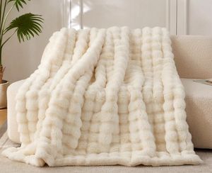 Manta de siesta de oficina de poliéster de lujo, nuevo estilo a cuadros, <span class=keywords><strong>piel</strong></span> de conejo de imitación, informal, cálida para decoración de sofá cama al aire libre - Product Image 6