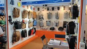 2025 nouveaux produits pliant <span class=keywords><strong>Double</strong></span> sacoche arrière sac vélo Transport vélo selle <span class=keywords><strong>chariot</strong></span> voyage sacoche cyclisme sacs sacoches - Product Image 6