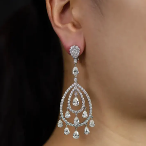 Boucles d'oreilles pendantes en diamant de qualité supérieure pour femmes, bijoux de mariée de créateur avec cristaux complexes pour réception de fiançailles - Product Image 6