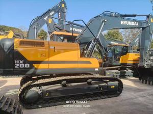 Excavatrice sur chenilles multifonctionnelle d'origine coréenne d'occasion Hyundai HX200 Haute efficacité Hyundai 140W 210W en bon état en vente - Product Image 6