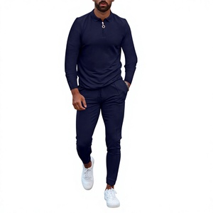 Ensemble de survêtement personnalisé pour hommes en gros – Tenue de sport athlétique pour le jogging, la course et l'entraînement en salle de sport - Product Image 2