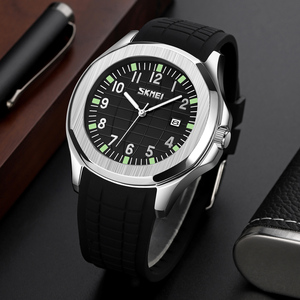 Montre chronographe ronde pour homme, bracelet en silicone de luxe, montre à quartz étanche 30M - Product Image 1
