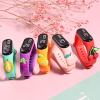 Bestverkopende Creatieve Fruit Led Polshorloge Goedkope Tpe Plastic Unisex Sport Smart Watch Met Vierkante Kast Digitale Wijzerplaat Display