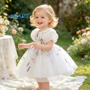 Abito Estivo in Raso con Scollo a O e Motivi Floreali, Lunghezza al Ginocchio con Paillettes per Bambine, Ideale per Feste di Compleanno e Balli - Product Image 2
