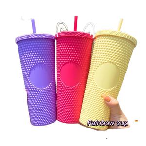 Gobelet réutilisable coloré et brillant à double paroi en plastique, 24 oz, avec logo personnalisé - Product Image 3