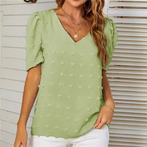 Bayanlar V boyun kısa kollu bluzlar üst bayan şifon puf kollu T-Shirt jakarlı İsviçre Polka Dot T shirt kadınlar için