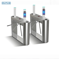 Porte rapide bidirectionnelle OUTUS avec lecteur de carte RFID et système anti-retour pour entrées de bureaux à fort trafic