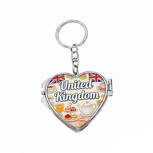 Porte-clés miroir en forme de cœur personnalisé pour touristes, souvenirs de destination, fabriqué au Royaume-Uni, Dubaï, Dublin - Product Image 5