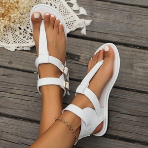 New Design Flat Women <b>Sandals</b> Strap Clasp Low Price Factory Direct Beach <b>Sandals</b> Slippers - Product Image 3