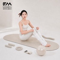 Kit de gym à domicile OEM : Ensemble d'haltères en silicone, tapis de yoga, poids réglables pour chevilles et poignets, barre de fitness, anneau triangulaire, haltère, barre ondulée pour le corps