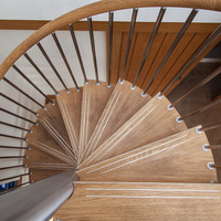 Escalier en colimaçon extérieur à bas prix Surface noire Escalier rotatif facile à installer