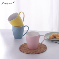 Tasses en céramique de couleur unie rouge et orange de 12oz pour café avec logo personnalisé pour tasse de Noël coffret cadeau pour vacances rouge