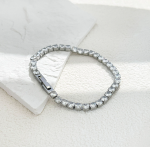 <span class=keywords><strong>Bracciale</strong></span> in <span class=keywords><strong>oro</strong></span> 18 carati bianco chian placcato in acciaio inossidabile con zirconi Baby Star - Product Image 1