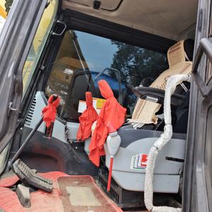 Miniexcavadoras Komatsu PC130 Usadas de Alta Calidad, Importadas de Japón, Componentes Principales Incluyen Motor, Caja de Cambios, Bomba de Engranajes, Rodamientos, PLC - Product Image 6