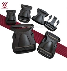 Boucle de dégagement latérale en plastique multi-taille de couleur noire directe d'usine pour accessoires de pièces de Style professionnel de sac à dos meilleur <span class=keywords><strong>prix</strong></span> - Product Image 4