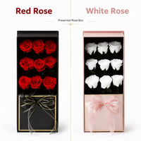 Yunnan bunga mawar putih segar romantis, dengan kotak hadiah untuk Hari Valentine