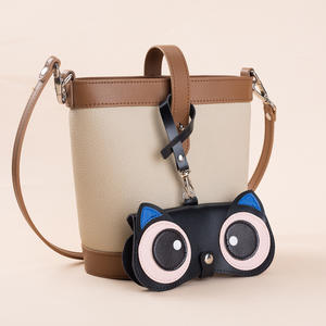 Mignon dessin animé Portable <span class=keywords><strong>lunettes</strong></span> de soleil sac de rangement enfants myopie <span class=keywords><strong>lunettes</strong></span> housse de protection étui suspendu pour étudiants - Product Image 3