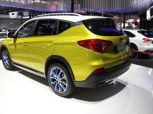 Auto Eléctrico Byd Song Plus EV Flagship, Autonomía de 505 km, Tracción Delantera, SUV de 7 Plazas, Batería de Litio Ferrofosfato, Motor de 200-250 kW, Usado en China - Product Image 6