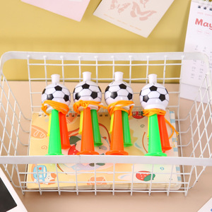 Corneta de Fútbol de Plástico con Diseño de Balón, Sonido Único, para Partidos Deportivos y Equipamiento de Animación - Product Image 2