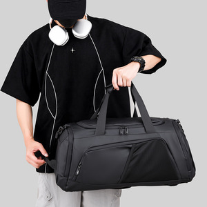 Sac de sport imperméable à grande capacité avec logo personnalisé, sac de voyage décontracté en Oxford pour femmes et hommes - Product Image 2