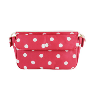 Personalized Vegan PU Leather Toiletries <b>Bag</b> with Extra Large Capacity and Fashionable Zipper Closure - Product Image 3