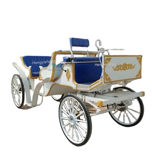 Carruaje romántico de caballos Vehículo recién casado Carro eléctrico de turismo con dosel Carro de caballos - Product Image 2