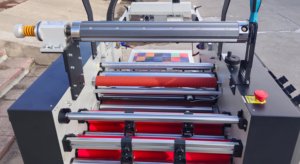 Laminadora de Cubiertas de Libros Automática de Formato Grande, Caliente y Fría, <span class=keywords><strong>FA</strong></span>-540, Suministro de Fábrica, Máquina de Laminación de Papel Térmico - Product Image 4