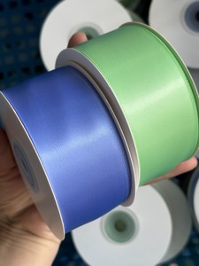 Sản Xuất 196 Màu Sắc 4Cm 38Mm Tái Chế <span class=keywords><strong>Polyester</strong></span> Đôi Mặt Bên Ruban 1.5 Inch 1 1/2 Inch Satin Ribbon 100 Bãi Cuộn - Product Image 4