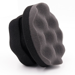 Brosse applicatrice de cire de nettoyage et de brillance pour pneus de voiture NIKO avec microfibres en chenille pour un detailing automobile résistant à la saleté - Product Image 3