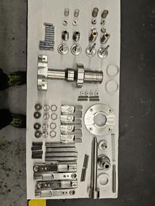 Máquina taponadora Ropp de calidad estándar para botellas de vidrio para venta de exportación con servicio personalizado a un precio asequible - Product Image 2